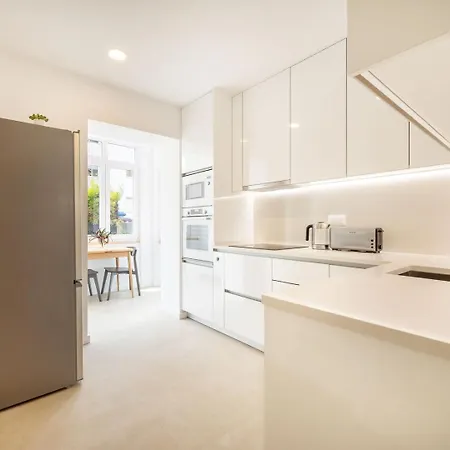 Apartament Guestready - Bright Escape Near Santa Apolonia Lizbona