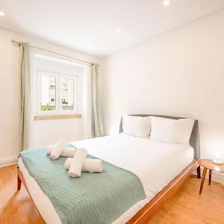 Guestready - Bright Escape Near Santa Apolónia *