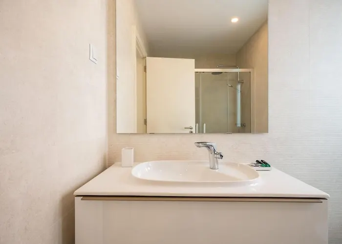 Guestready - Bright Escape Near Santa Apolonia リスボン