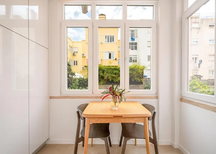 Διαμέρισμα Guestready - Bright Escape Near Santa Apolonia *