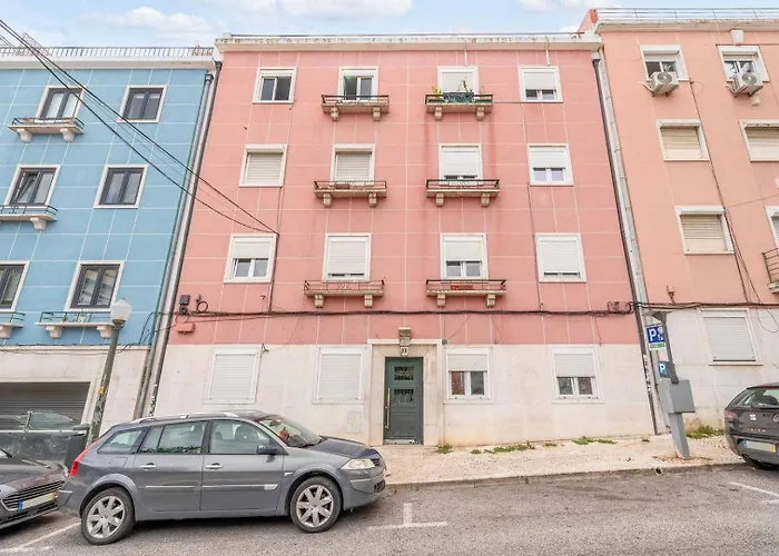 Guestready - Bright Escape Near Santa Apolonia